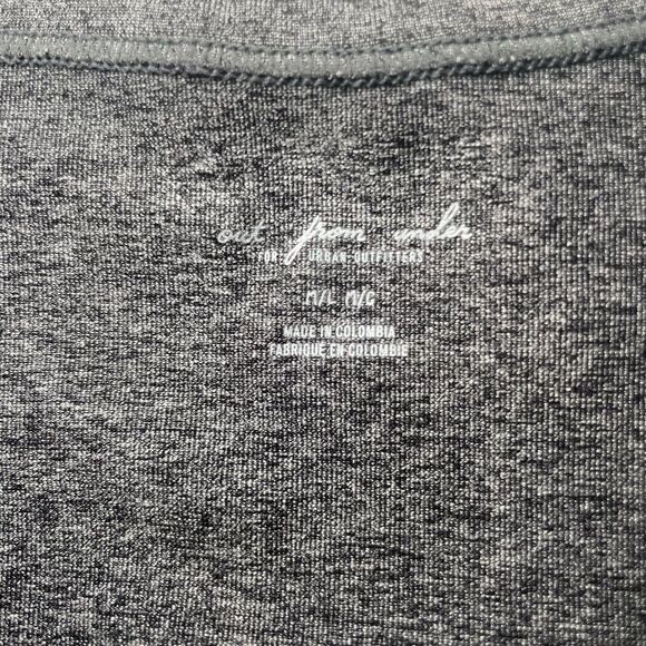 Urban Outfitters Twist Front Crop Top Tank‎ M/L Athletic Sporty - Picture 3 of 4